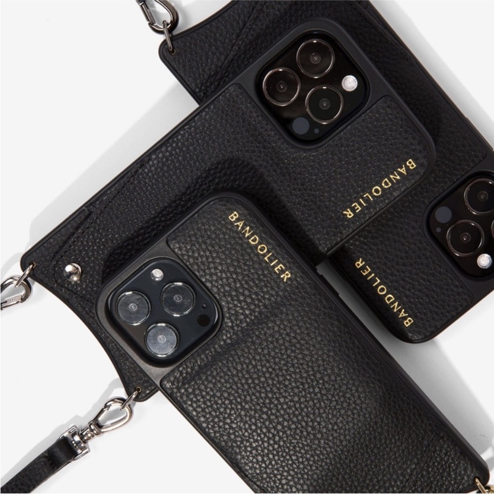 NWOT Bandolier Emma Crossbody Phone Case & Strap iPhone 12/12 pro